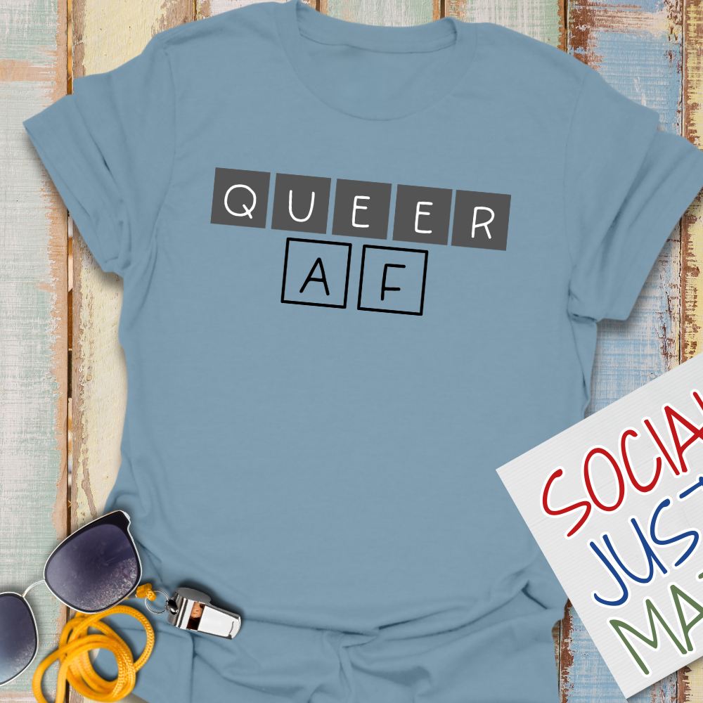 QUEER AF - Unisex Softstyle T-Shirt