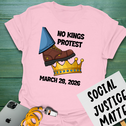 Stompin' Crowns - No Kings March - Unisex Softstyle T-Shirt