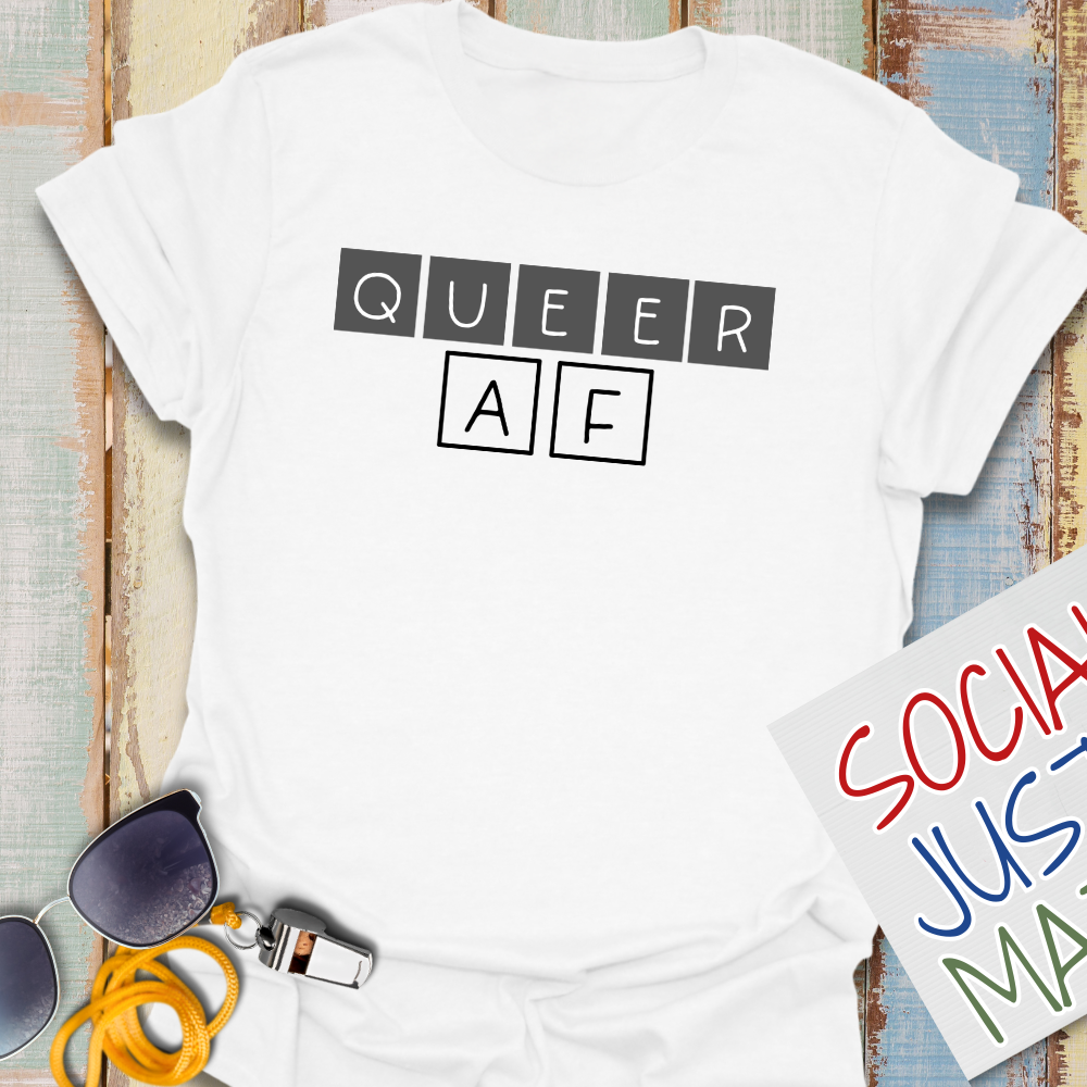 QUEER AF - Unisex Softstyle T-Shirt