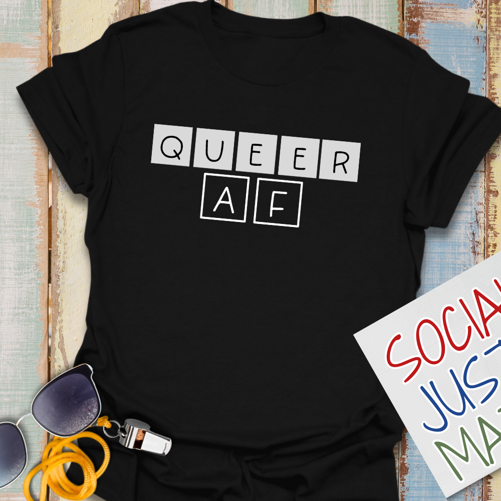 QUEER AF - Unisex Softstyle T-Shirt