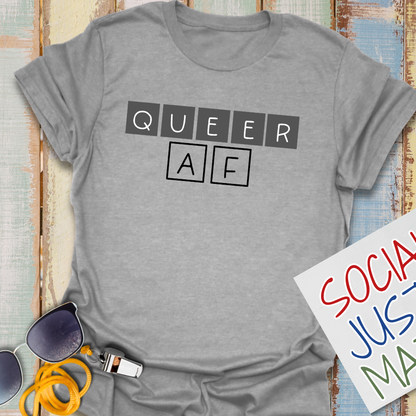 QUEER AF - Unisex Softstyle T-Shirt